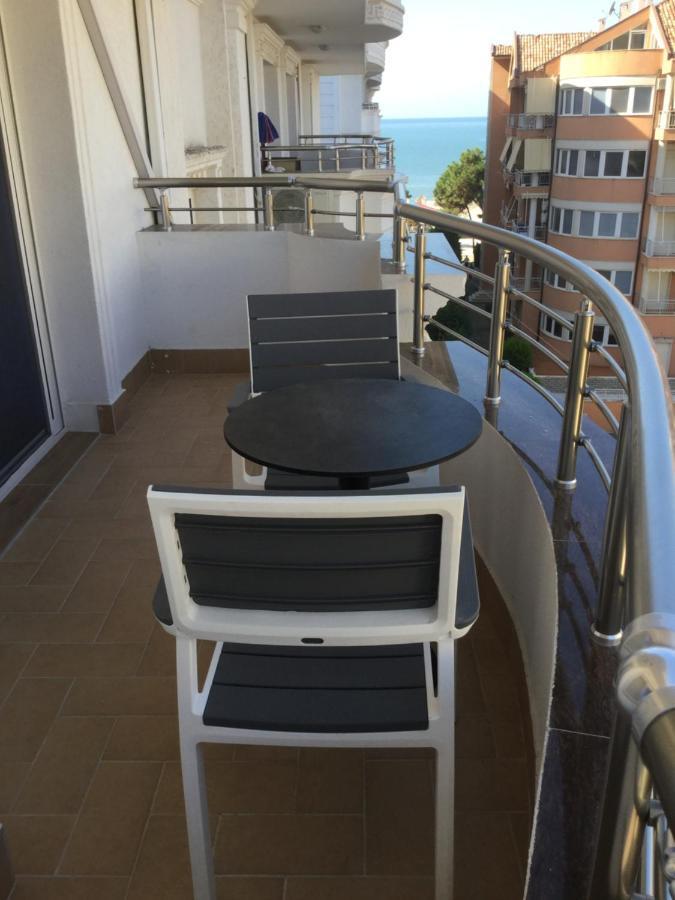 Kk Fafa Apartments Golem  Esterno foto